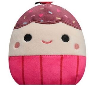 Squishmallows 2023 Valentine 8” First to Market Elpha the Cupcake. NWT